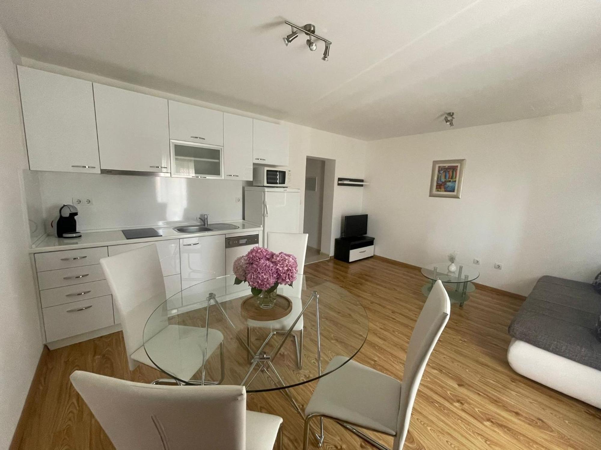 Apartments Kristina Хвар Екстер'єр фото
