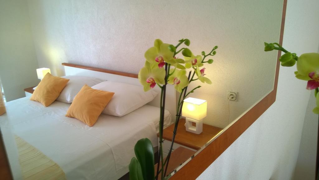 Apartments Kristina Хвар Номер фото