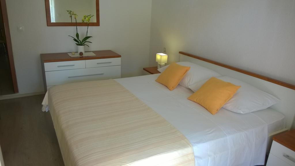 Apartments Kristina Хвар Номер фото